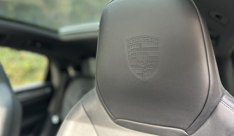 
								Porsche Cayenne Coupé 3.0 E-Hybrid Tiptronic full									