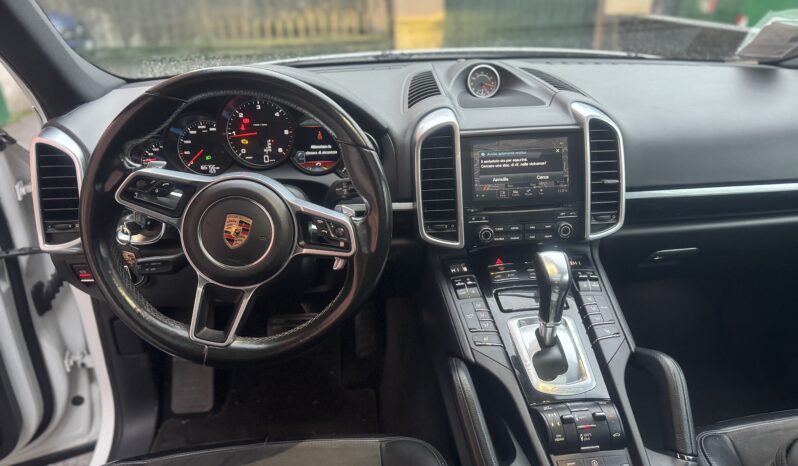 
								Porsche Cayenne 3.0 diesel Platinum Edition full									