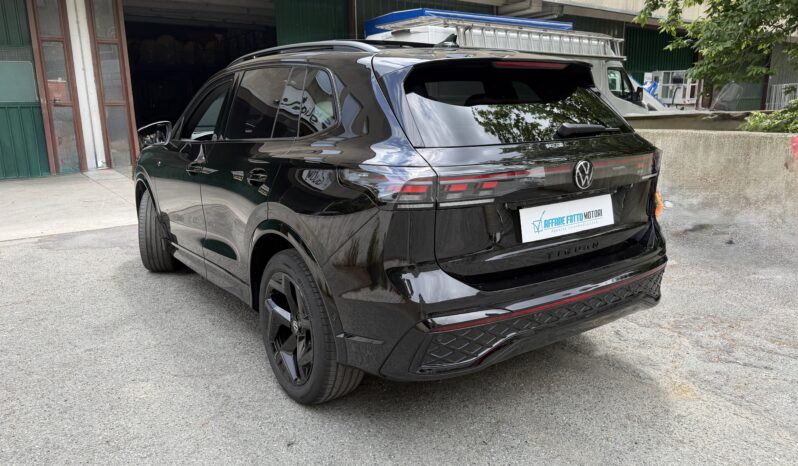 
								Volkswagen Tiguan 2.0 TDI scr 150 cv R-Line DSG full									