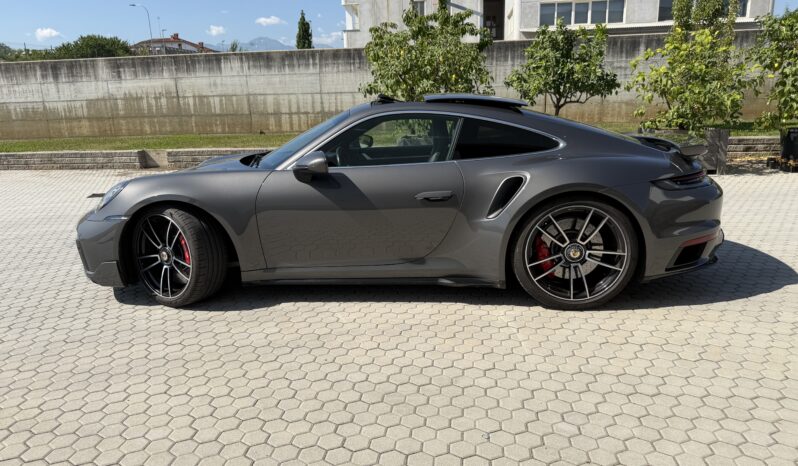 
								Porsche 992 911 coupé 3.7 Turbo full									