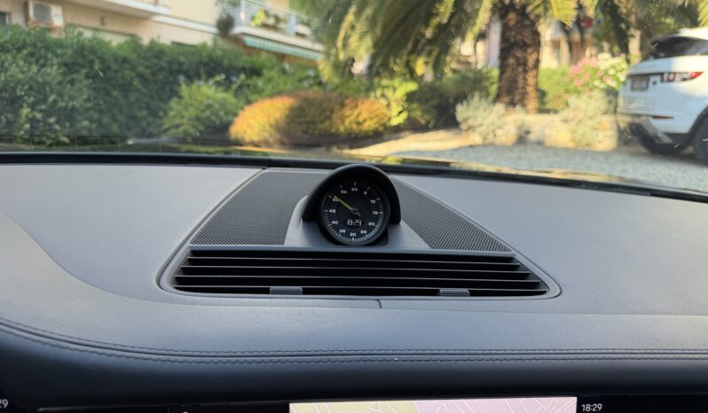 
								Porsche Panamera 4 E-Hybrid Platinum Edition full									
