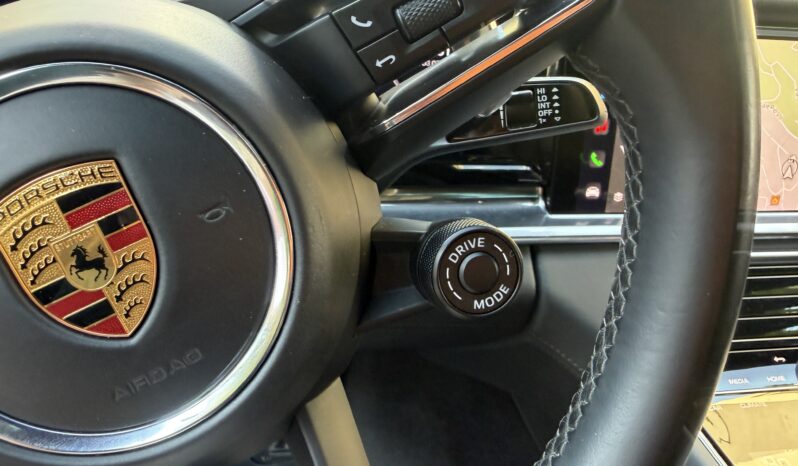 
								Porsche Panamera 4 E-Hybrid Platinum Edition full									