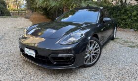 Porsche Panamera 4 E-Hybrid Platinum Edition