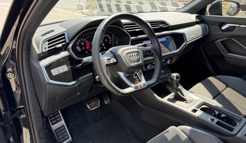 
								Audi Q3 Sportback 40 2.0 TFSI S-Line Edition quattro S-Tronic full									