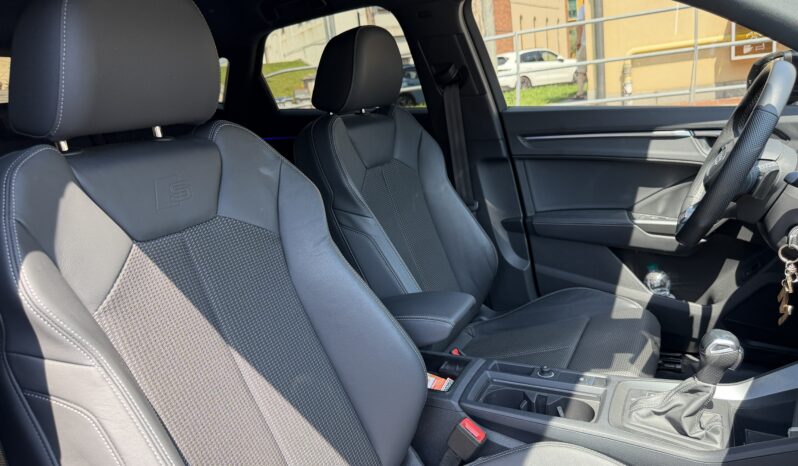
								Audi Q3 Sportback 40 2.0 TFSI S-Line Edition quattro S-Tronic full									