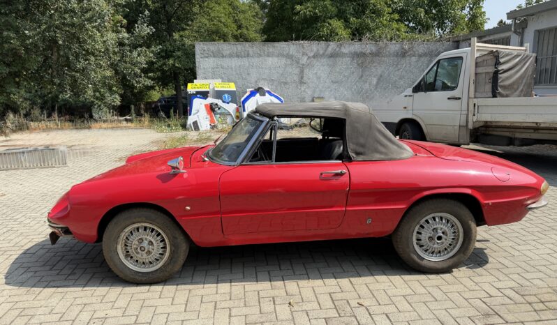 
								Alfa Romeo Spider 1.600 Osso di Seppia full									