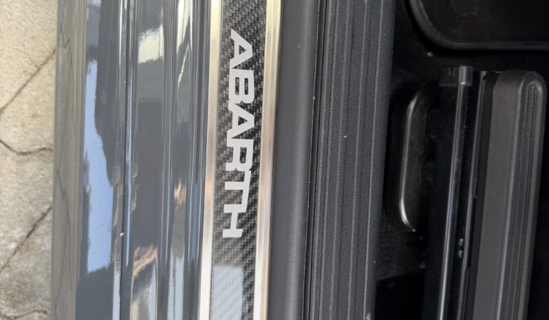 
								Abarth 695 Turbo T-Jet XSR Yamaha Limited Edition Cabrio full									