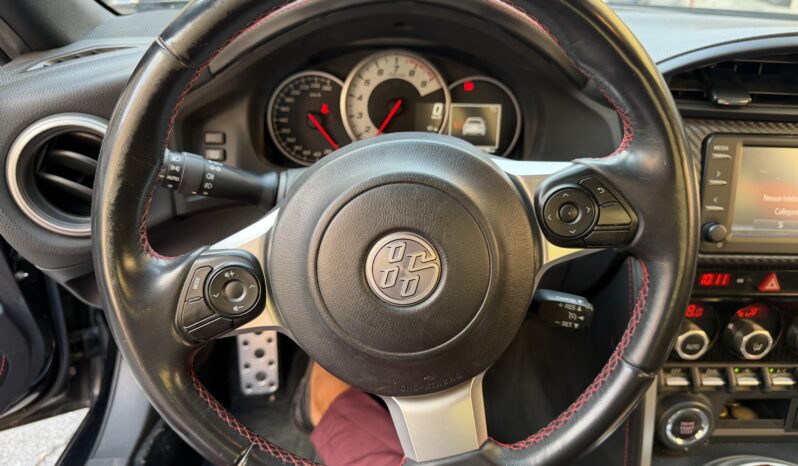
								Toyota GT86 2.0 rock&road full									