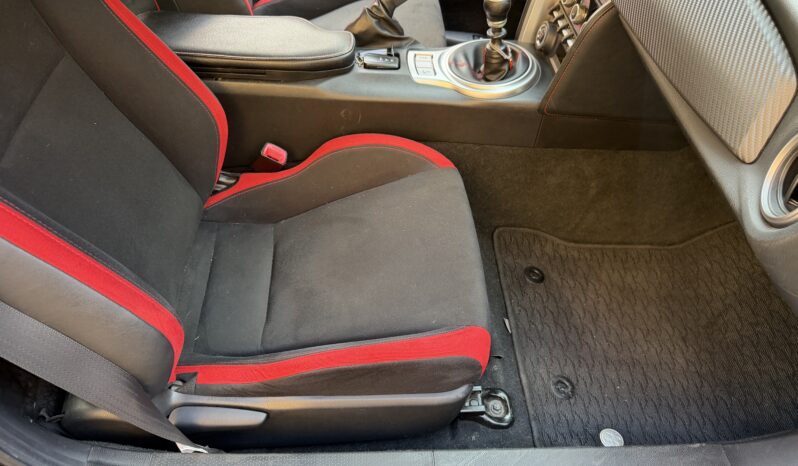 
								Toyota GT86 2.0 rock&road full									