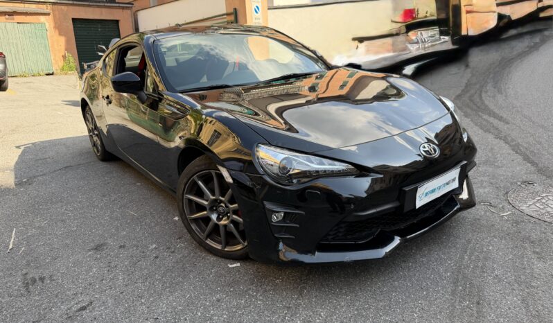 
								Toyota GT86 2.0 rock&road full									
